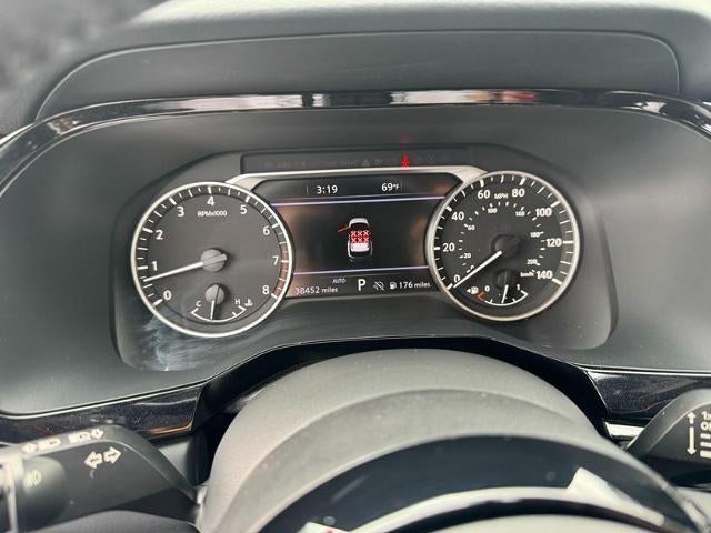 2023 Nissan Pathfinder SL 4WD