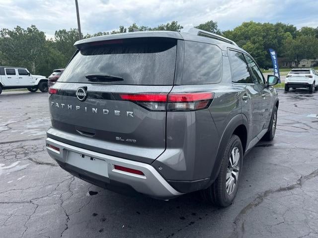 2023 Nissan Pathfinder SL 4WD