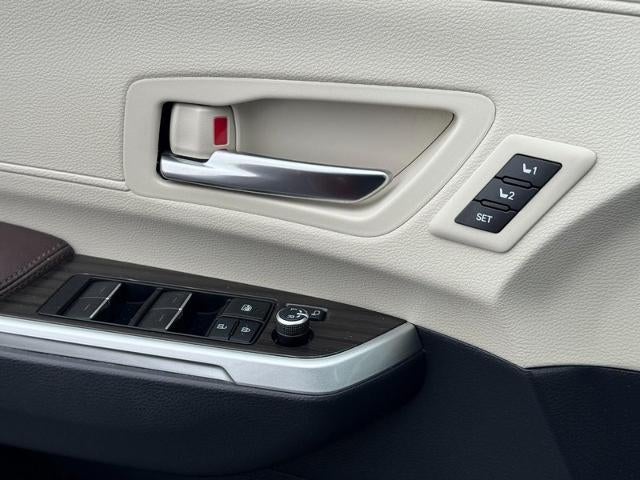 2022 Toyota Sienna Platinum AWD 7-Passenger (Natl)