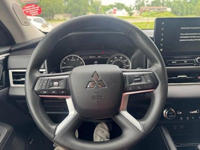2025 Mitsubishi Outlander ES S-AWC