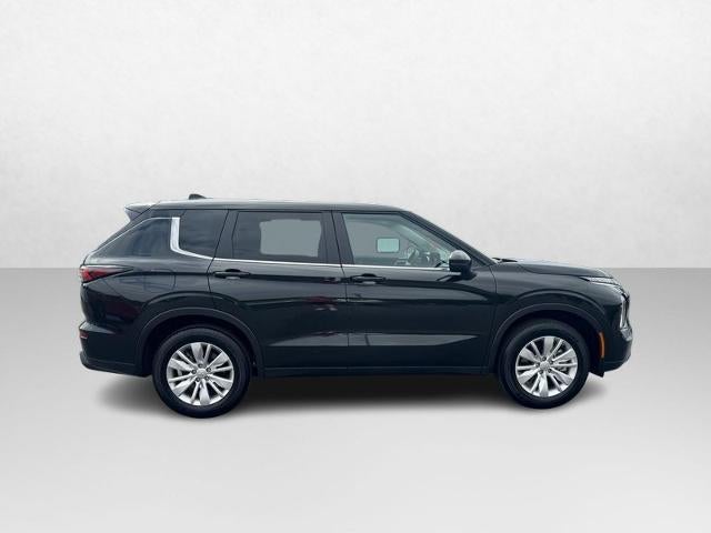 2025 Mitsubishi Outlander ES S-AWC
