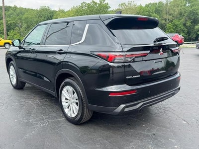 2025 Mitsubishi Outlander ES S-AWC