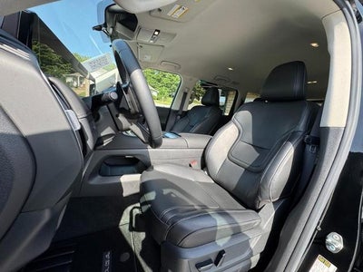 2025 Nissan Armada SV