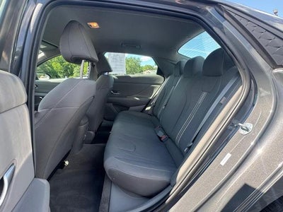 2025 Hyundai ELANTRA SEL Sport IVT