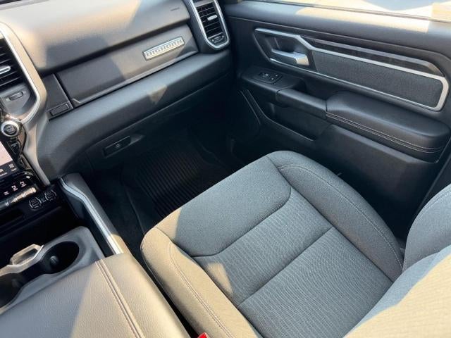 2023 RAM 1500 Big Horn 4x4 Crew Cab Box