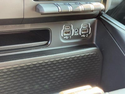 2023 RAM 1500 Big Horn 4x4 Crew Cab Box