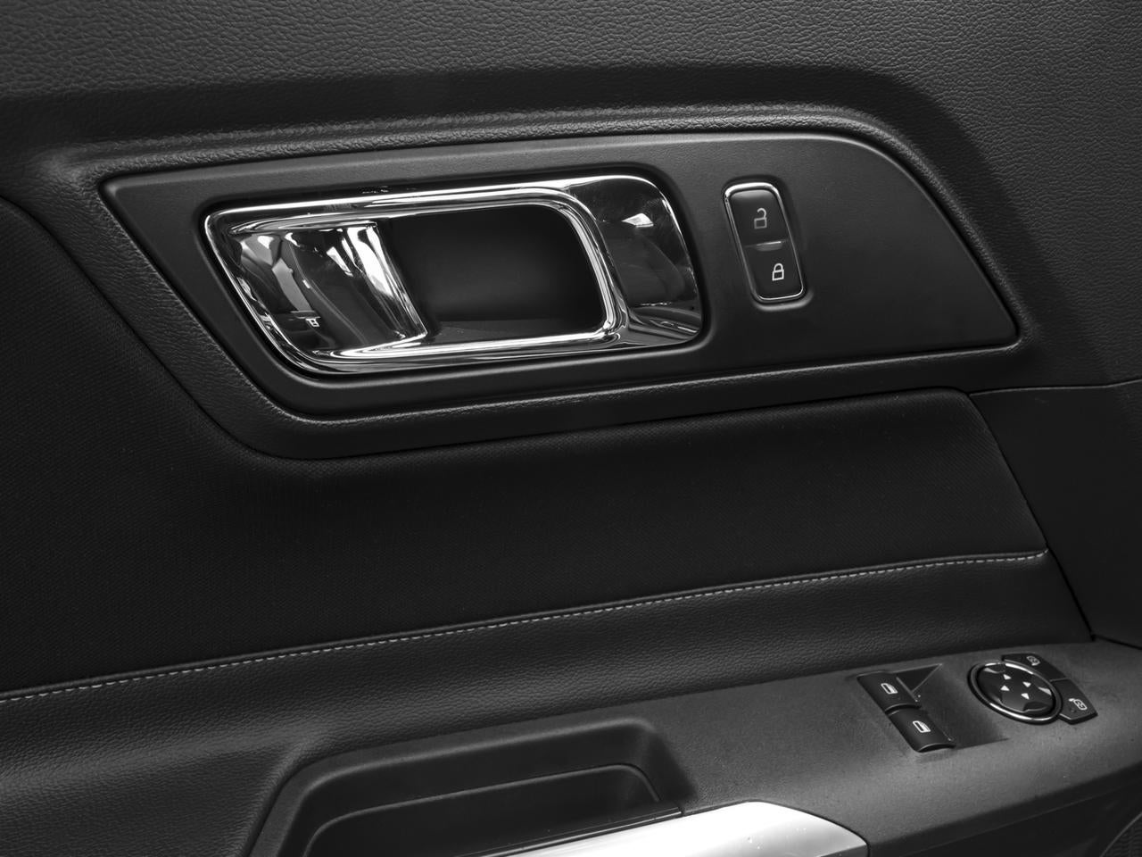 2017 Ford Mustang V6
