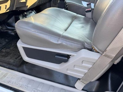 2008 Ford Super Duty F-350 DRW 4WD Reg Cab CA XL