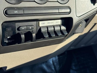 2008 Ford Super Duty F-350 DRW 4WD Reg Cab CA XL