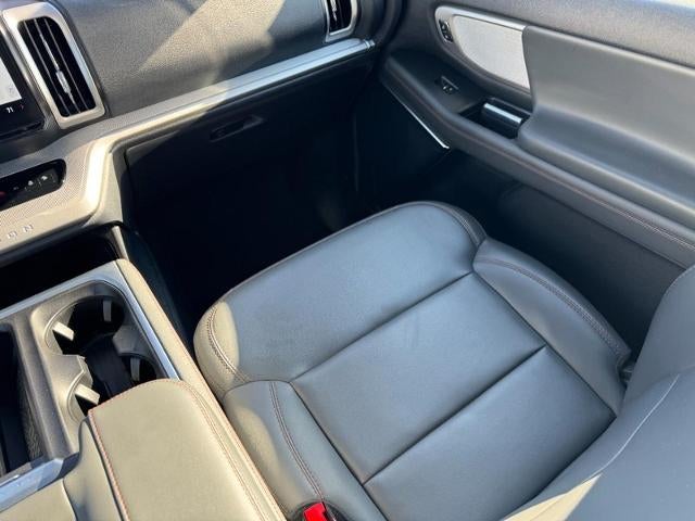 2025 Ford Expedition Max Active 4x4