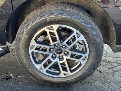 2025 Ford Expedition Max Active 4x4