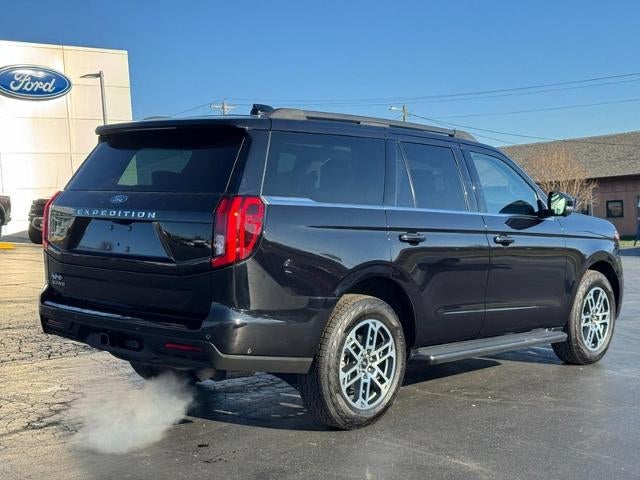 2025 Ford Expedition Active 4x4