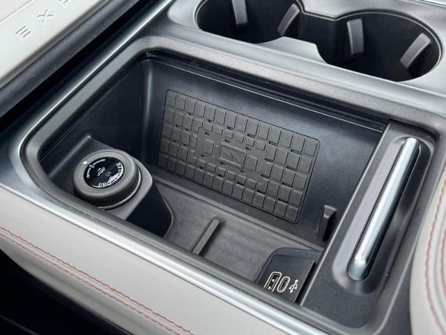 2025 Ford Expedition Active 4x4