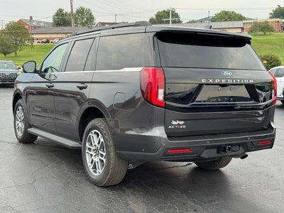 2025 Ford Expedition Active 4x4