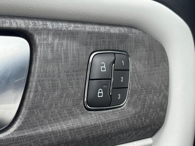 2025 Ford Explorer Platinum 4WD