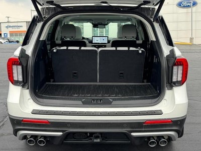 2025 Ford Explorer Platinum 4WD
