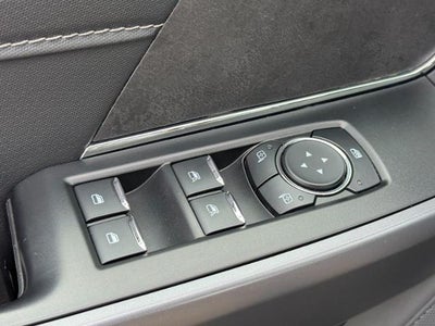 2025 Ford F-150 XLT 4WD SuperCrew 5.Box