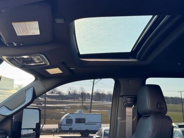 2025 GMC Sierra 2500 HD 4WD Crew Cab AT4