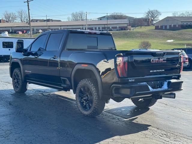 2025 GMC Sierra 2500 HD 4WD Crew Cab AT4