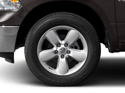 2017 RAM 1500 Big Horn 4x4 Crew Cab Box