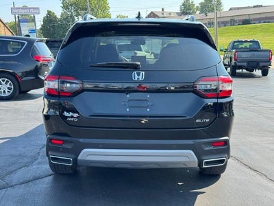 2023 Honda Pilot Elite AWD